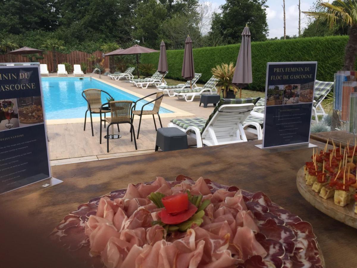 Hotel Les Lodges D'Eauze Ngoại thất bức ảnh